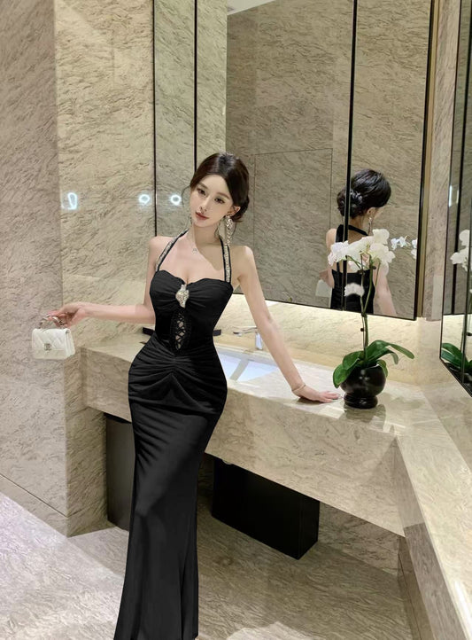 ビジュー付きホルターネック美シルエットロングドレス【DA12B02】